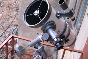 Bresser Pollux – перший телескоп Вашої балконної обсерваторії